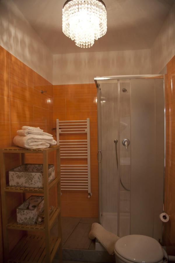Bed and Breakfast Sunshine House Katánie Exteriér fotografie